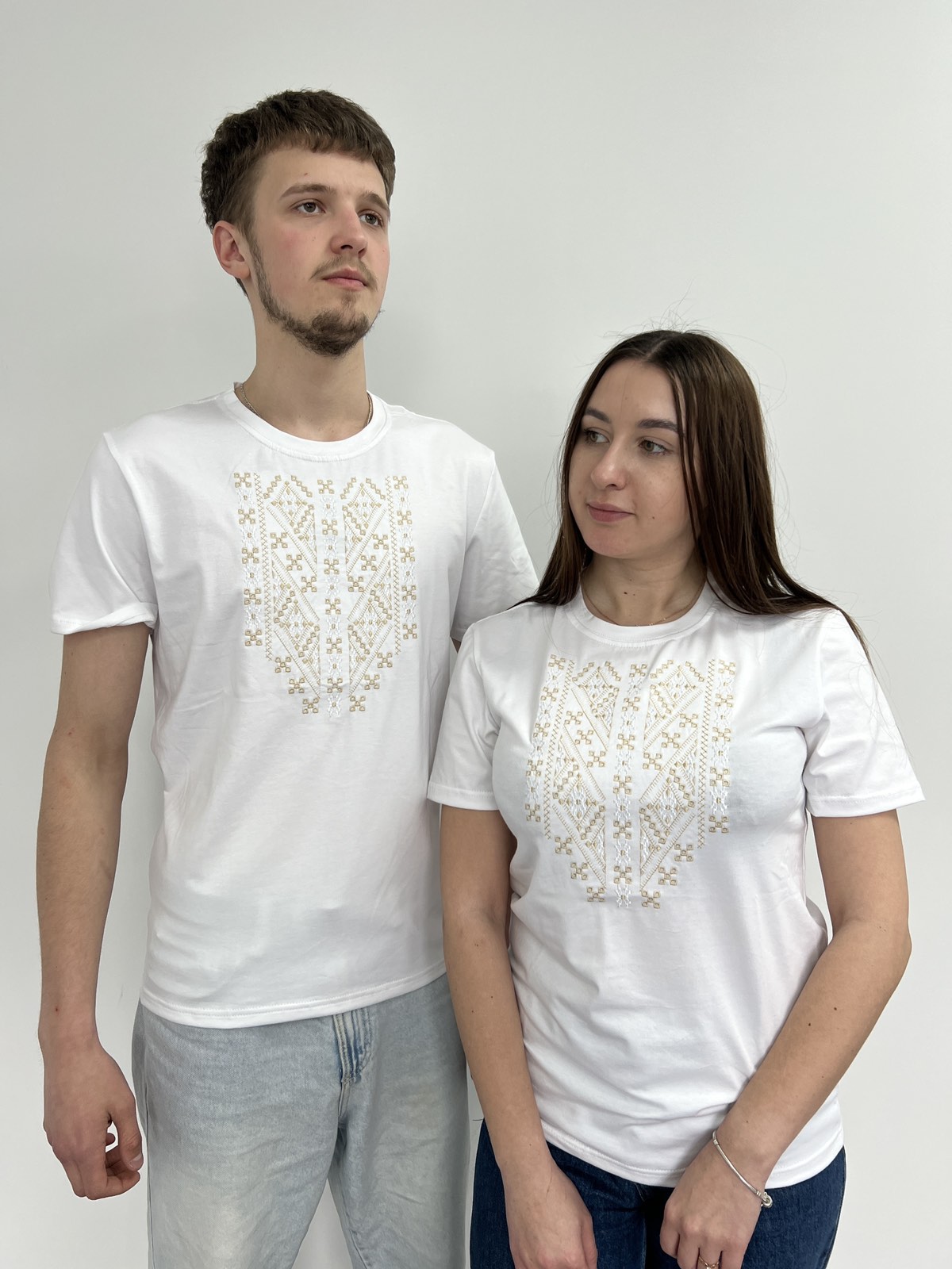 Футболка з вишивкою класична преміум S - XL